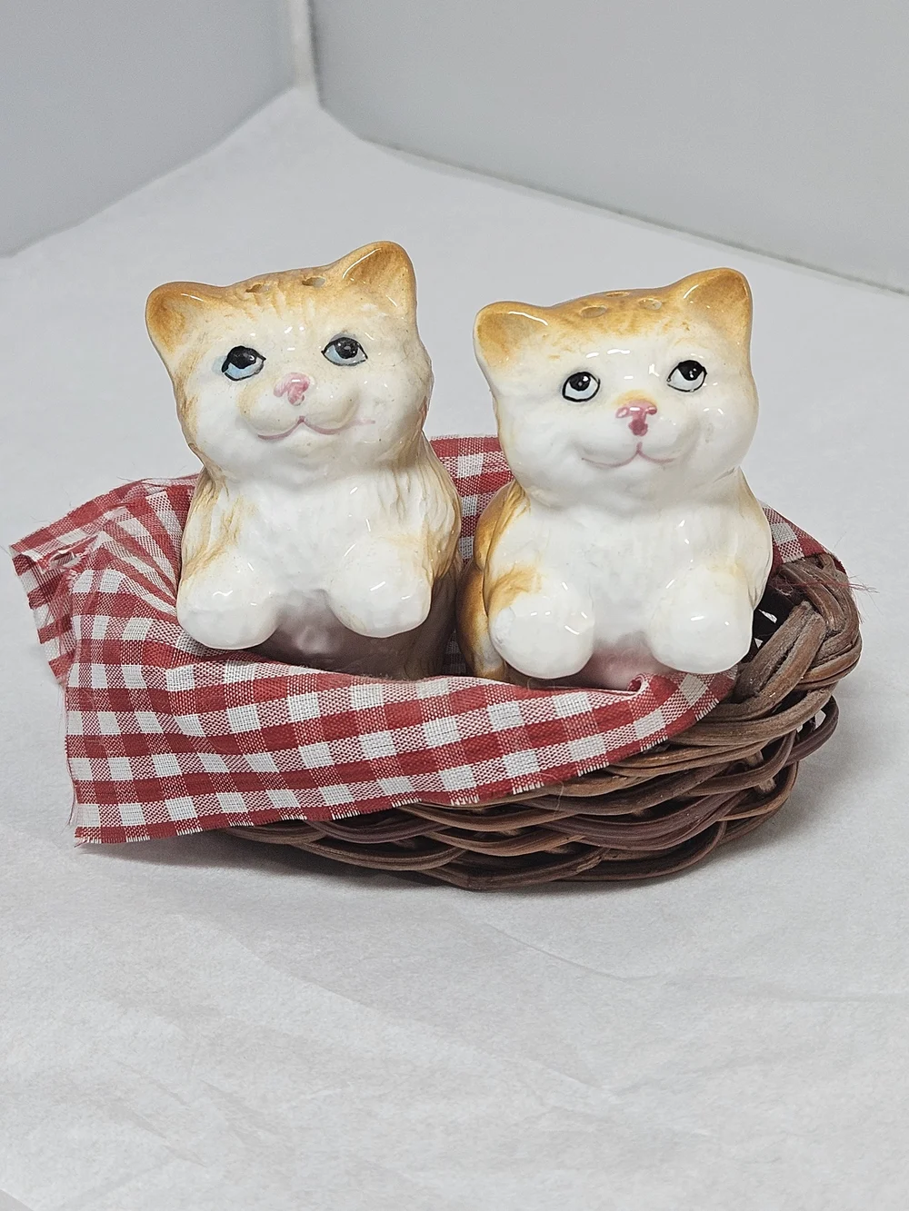 Vintage Kittens In A Basket Salt And Pepper Set Cats S&P